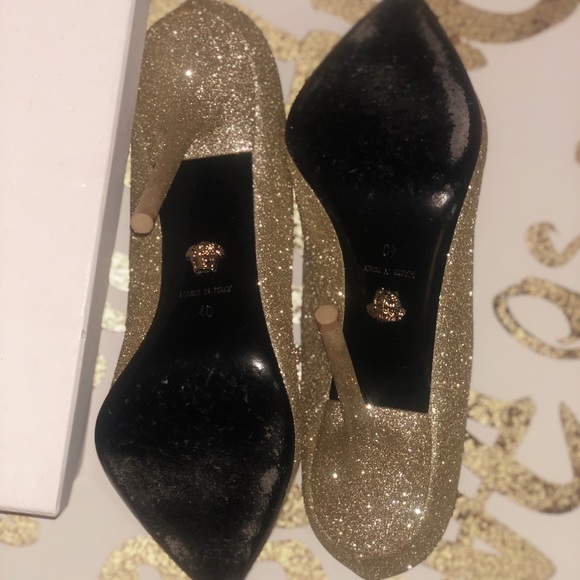 versace gold medusa pumps